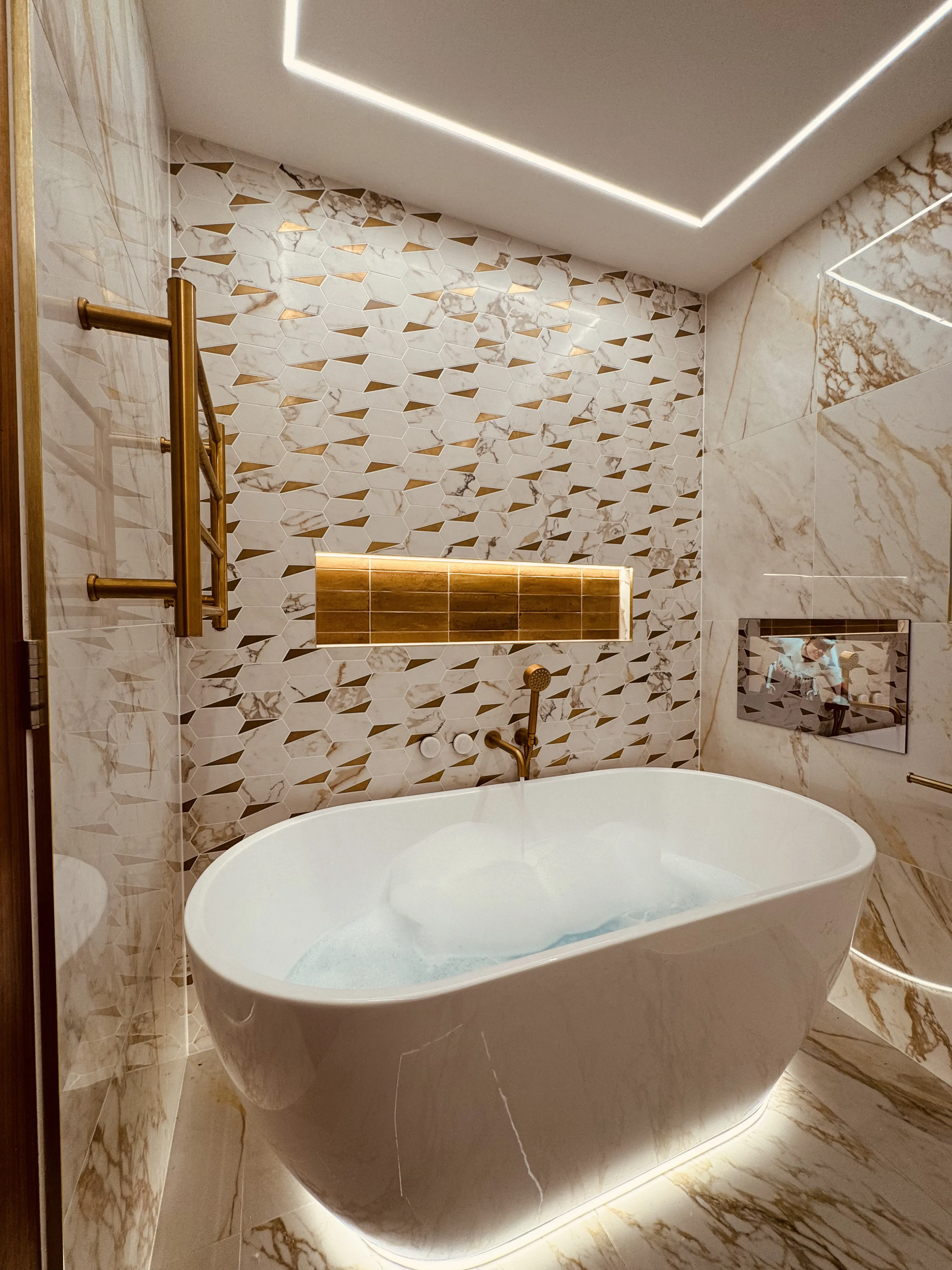 Professional tiler from CB Tiling Services levelling a floor in Hull